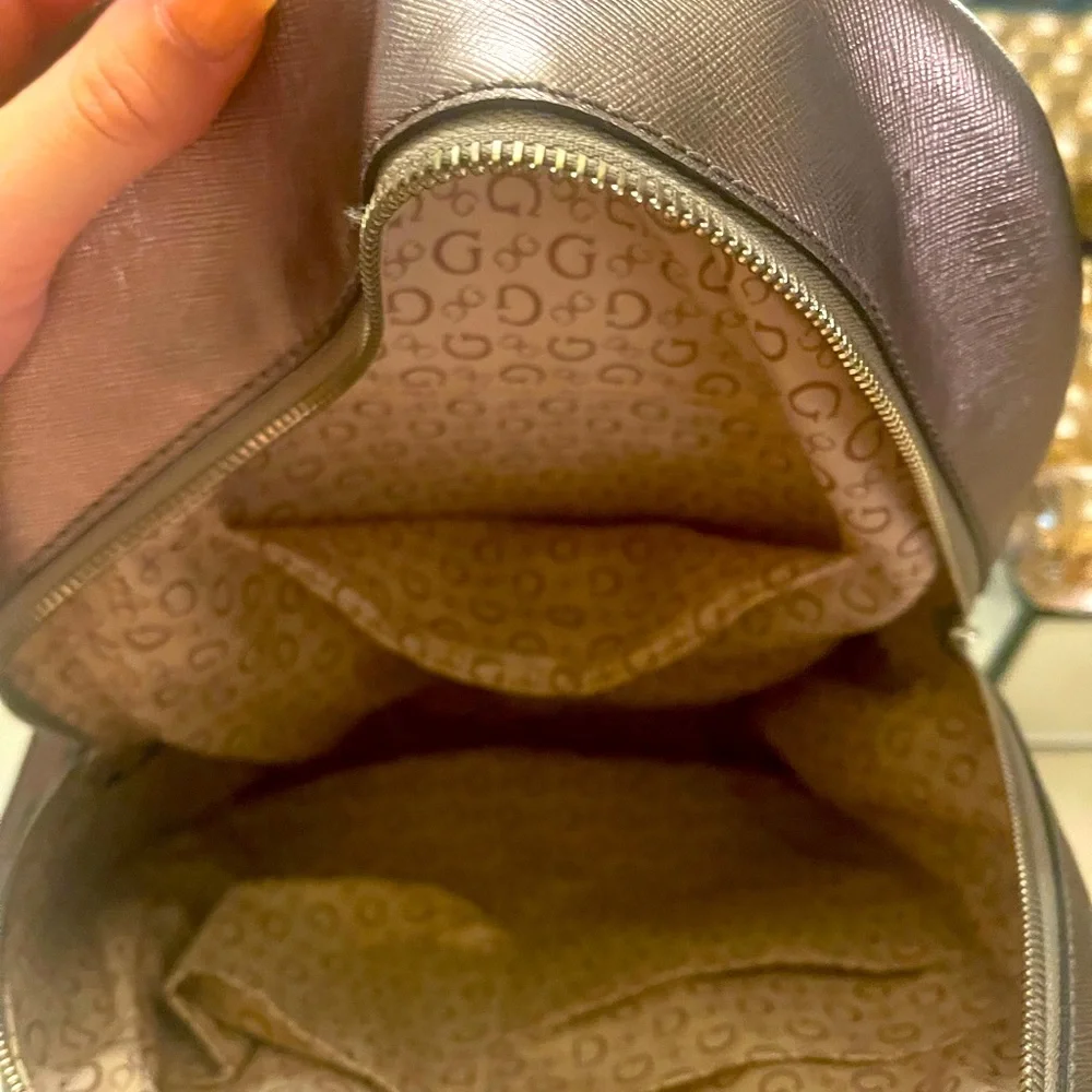 Backpack - Picture 4 of 4